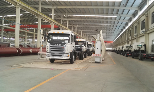 江淮格爾發(fā)<a href=http://m.njsjdq.com/ssc target=_blank class=infotextkey>灑水車</a>批量出口委內(nèi)瑞拉