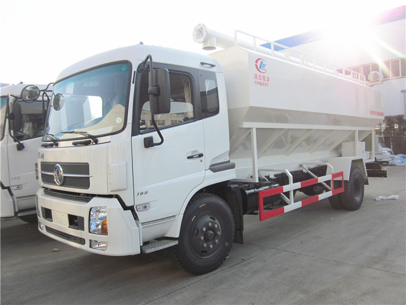 散裝<a href=http://m.njsjdq.com/siliaoche/ target=_blank class=infotextkey>飼料車</a>圖片展示