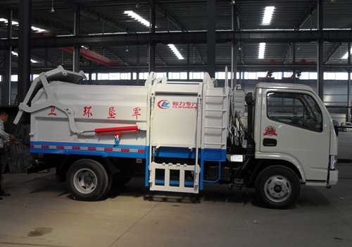 東風銳鈴側裝壓縮式<a  data-cke-saved-href=http://www.dfxqc.com/lajiche/ href=http://www.dfxqc.com/lajiche/ target=_blank class=infotextkey><a href=http://m.njsjdq.com/ljc target=_blank class=infotextkey>垃圾車</a></a>