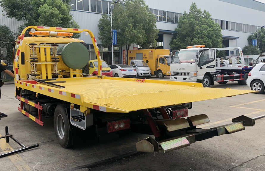 福田歐馬可藍牌一拖二平板清障車圖片4