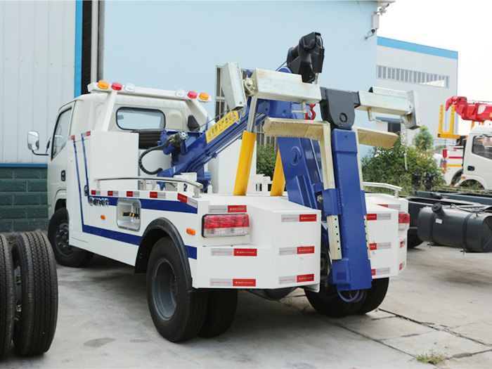 多利卡藍牌拖吊連體東風清障車圖片4