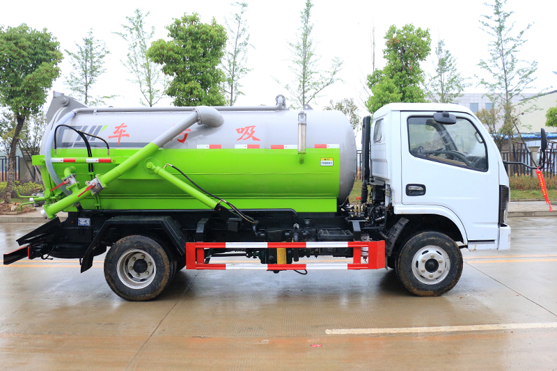 小福瑞卡國(guó)六 5方 吸污車圖片2
