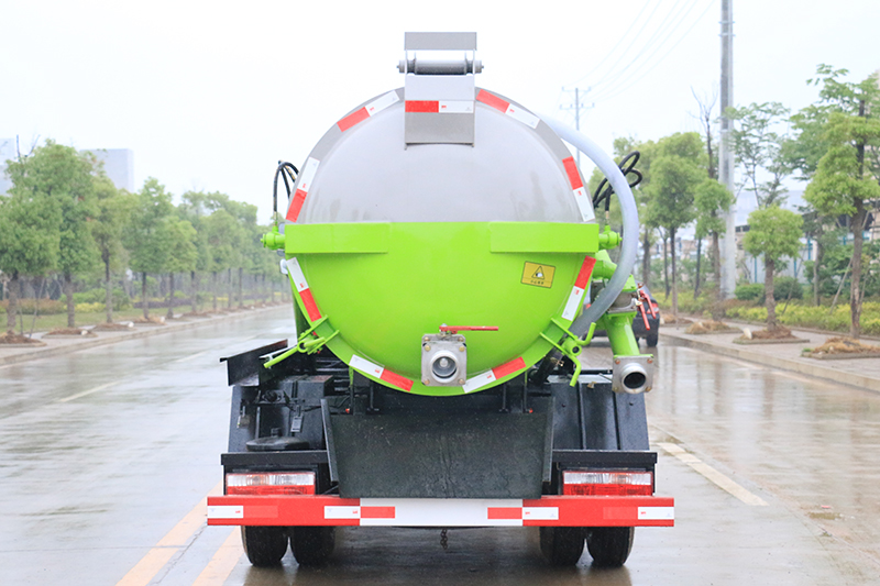 小福瑞卡國(guó)六 5方 吸污車圖片5